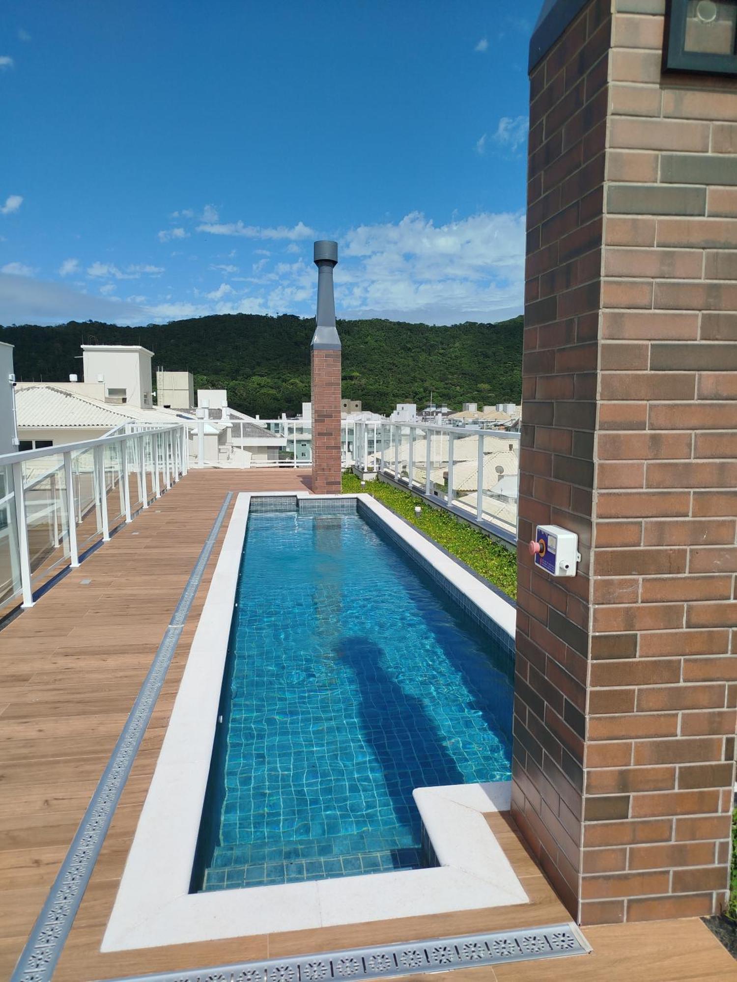 Perto Do Mar Ingleses Com 2 Apartment